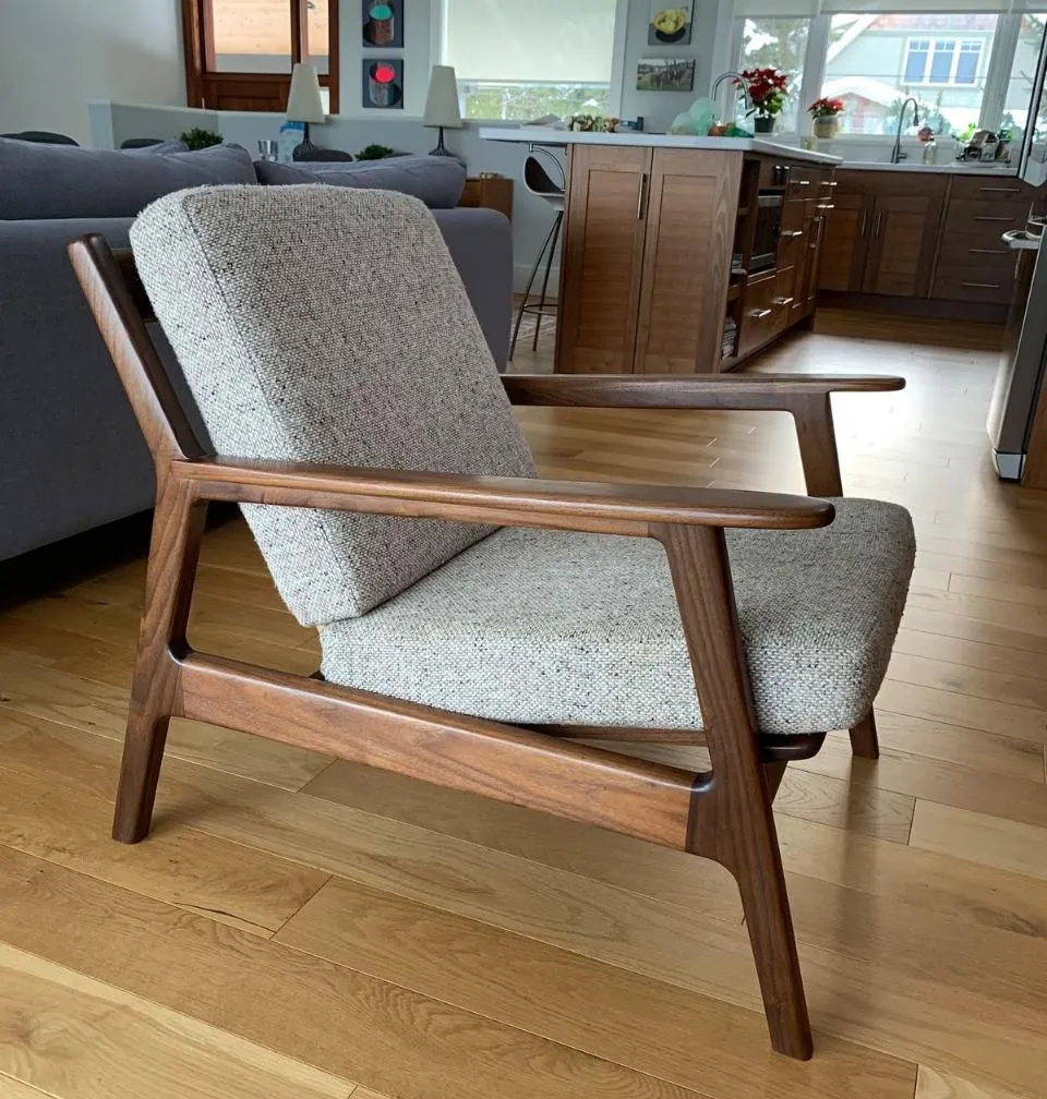 Walnut Mid-Century Lounge Chair