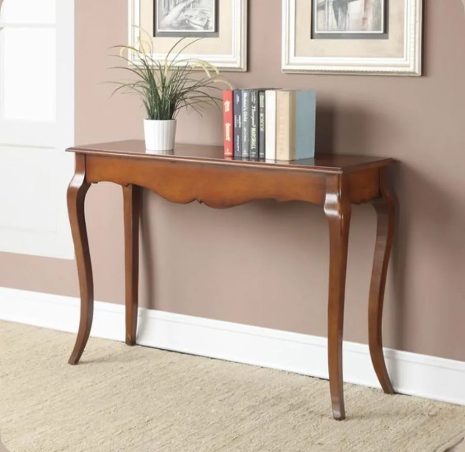 Queen Anne Console with Cabriole Legs