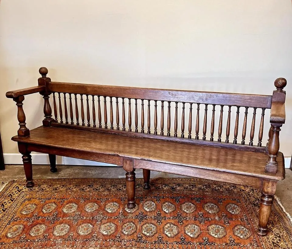 Turned Spindle Bench with Ball Finials